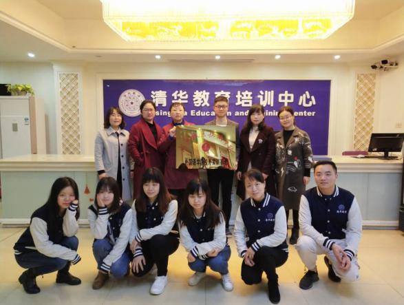 7学徒制班师徒合影